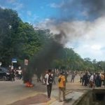 Mahasiswa UHO Unjuk Rasa di Markas Polda Sultra Tuntut Penuntasan Kasus Penembakan Randi dan Yusuf