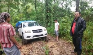 Puluhan Tahun Jalan di Desa Sukamaju Belum Tersentuh Aspal dan Aliran Listrik