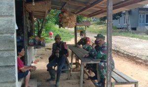 Jelang Pilkades Danramil Kayan Hulu Lakukan Komsos Cipta Kondisi