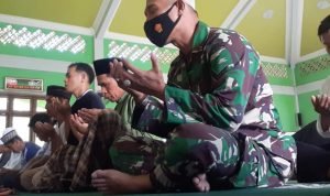 Anggota Subdenzibang 02 Singkawang Laksanakan Ibadah Bersama
