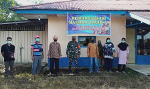 Babinsa Koramil 08/Dedai Hadiri Rapat Koordinasi Penanganan Pasien Covid-19