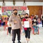 Kapolres Minahasa Pantau Vaksinasi Massal Pada Hari Kedua