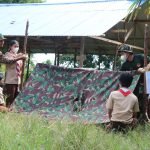 Serda Marselino Ajarkan Peserta Saka Wira Kartika Dirikan Tenda Perorangan