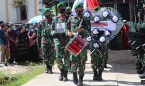 Kodim 1205/Sintang Laksanakan Upacara Pemakaman Militer Veteran Pembela Kemerdekaan