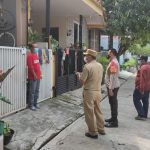 Petugas Tiga Pilar Medan Satria Pantau Warga Terpapar Covid-19