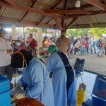 230 Warga Desa Cilangkara di Vaksin Petugas dalam Giat Operasi Kemanusiaan