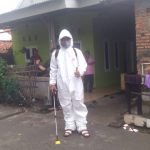 Ketua RT Kampung Bancongcuk Sigap Melayani Warganya yang Terkena Covid-19