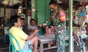 Bagikan Masker, Upaya Memberikan Kesadaran kepada Warga