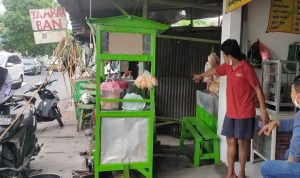 Ulah Dua Penjambret, Gerobak Tahu Campur Terbakar