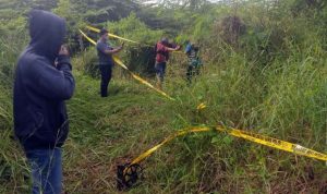 Mayat Membusuk di Lahan Kosong