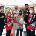 Momen Idul Adha Tim Relawan ASR Bersama Partai Gerinda Bagi Daging Kurban di Kota Kendari
