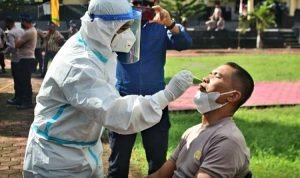 Ratusan Anggota Polres Buton Jalani Rapid Swab Tes