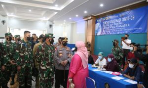 Panglima TNI dan Kapolri Ajak Civitas Akademik, Pemuda Hingga Ormas Terlibat Aktif Percepat Vaksinasi