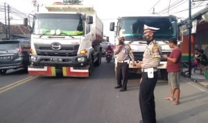 Pasca Lakalantas, Satlantas Polres Serang Sigap Atasi Kemacetan di Kragilan Terurai