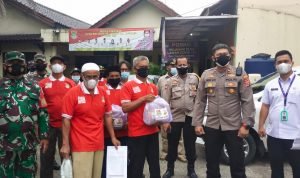 Koramil 05/Brj Bersama Polresta Tangerang Optimalkan Potmas Salurkan Bantuan
