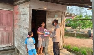 Wujud Peduli di Tengah Pandemi, Polres Muba Beri Bantuan Sembako ke Masyarakat