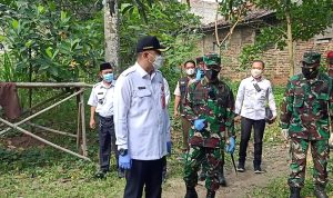 Forkopimda Kab.Tangerang, Dandim 0510/Trs dan Bupati Sambangi Keluarga Isoman Warga Tidak Mampu