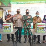Pangdam II/Swj bersama Kapolda Sumsel Distribusikan Bansos ke Masyarakat Terdampak Covid-19