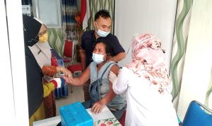 Puskesmas Jawilan Gelar Suntik Vaksin Untuk Pasien ODGJ dan Disabilitas