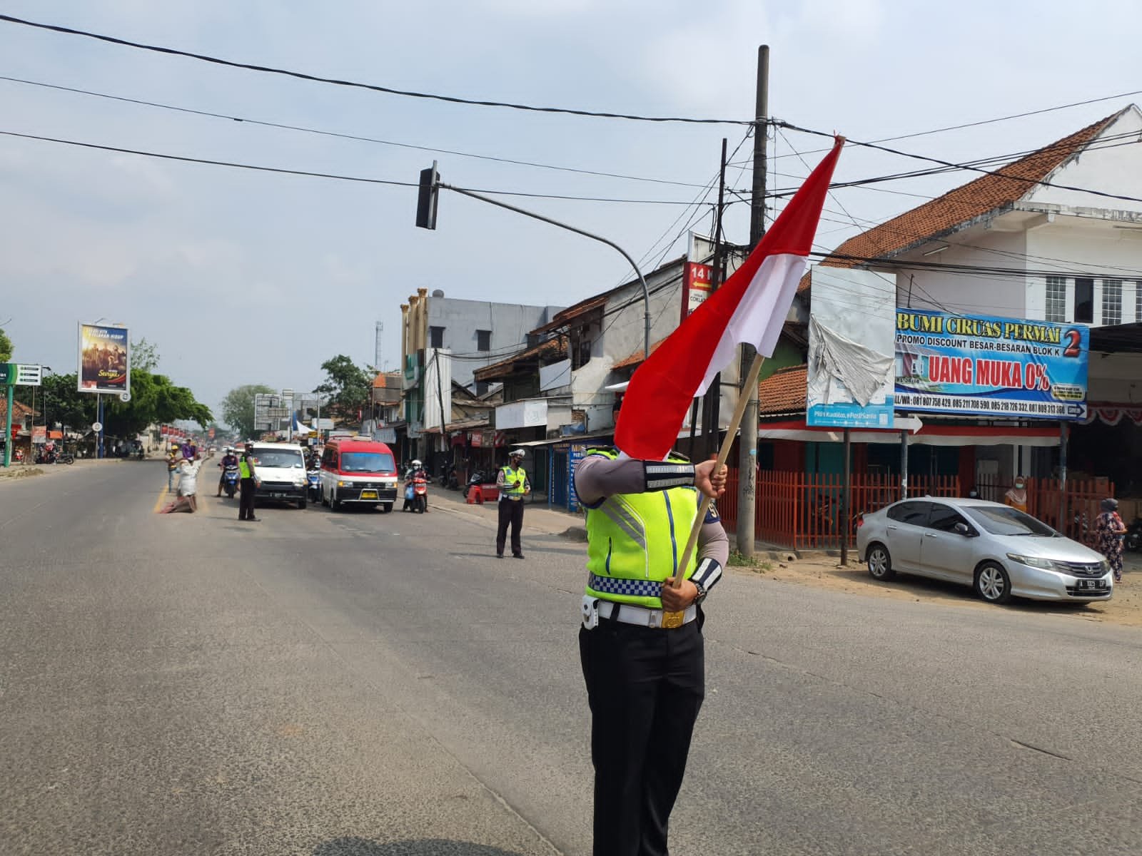 Detik-Detik Proklamasi Kemerdekaan RI ke-76, Sepanjang Jalan Cikande - Ciruas Pengendara Berhenti 3 Menit 1 IMG 20210817 WA0010 1