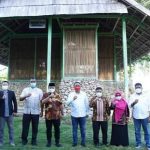 Bupati Buton Selatan Serahkan Hibah Tanah untuk Pembangunan Kantor Bawaslu