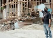 Proyek Bangunan Tiga Lantai Lolos Dari Pengawasan Kepala Trantib Kecamatan Pasar Kemis