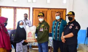 Bupati Buton Kembali Kunker di Lasalimu dan Menyalurkan BPNT