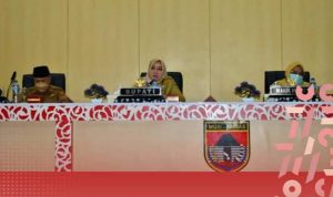 Bupati Hj Ratna Machmud Pimpin Rapat Staf Bersama OPD