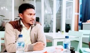 Dahrun Kasuba Beri Donasi Dalam Penggalangan Dana Masjid di Desa Kupal