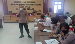 SDM Polda Banten Beri Pembekalan Konselor di Polres Serang