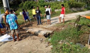 Waduh! Pengembang Diduga Kabur, Warga Ranau Estate Lakukan Pembangunan Secara Swadaya