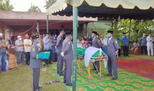 Penghormatan Terakhir Jenazah Plt Kasi Trantib Kelurahan Sei Renggas Asahan