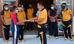 Polres Kepulauan Talaud Bantu Siswi Nyambi Sebagai Joki Speedboat 