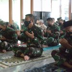 Peringati HUT ke-76 TNI, Prajurit dan PNS Kodam II/Sriwijaya Gelar Do’a Bersama