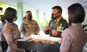 HUT ke-76 TNI, Pejabat Polri di Sulut Berikan Kejutan 