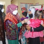 Bunda Winarni Kembali Sosialisasikan Pentingnya Seribu HPK di Kecamatan Seragi