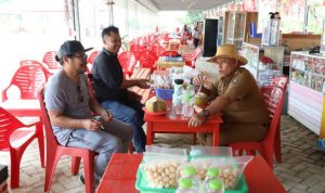 Vokalis Jamrud Krisyanto Datang ke Lampung Selatan Kunjungi Kebun Edukasi