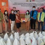 Dampak Pandemi, Polda Sulut Bersama BEM Nusantara Berikan Bansos 