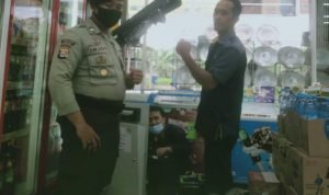 Berikan Rasa Aman Polres Serang Polda Banten lakukan Pengawalan Pengisian ATM UG Mandiri