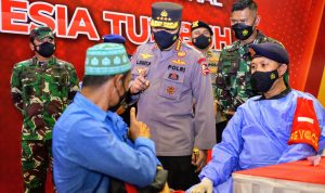 Kapolri Tegaskan Soliditas dan Sinergitas TNI-Polri akan Wujudkan Kekebalan Komunal