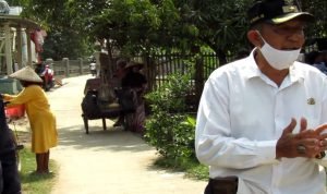 Kepala Desa Sumberreja dan LPM Tinjau Langsung Kegiatan Pembangunan Rutilahu