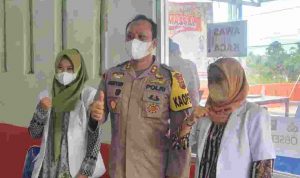 Kerjasama Kapolres dengan STKIP Muara Bungo Vaksinasi Secara Massal Viral
