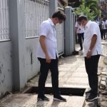 Musim Hujan,Walikota Andrei di Dampingi Kadis PUPR Suwu Turlap Pantau aliran