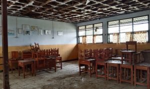 Prihatin, 3 Ruang Kelas SMAN 1 Carenang Rusak Parah