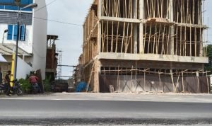 Diduga Penyalahgunaan Izin, Ruko 31 Unit Berdiri Kokoh di Atas DAS