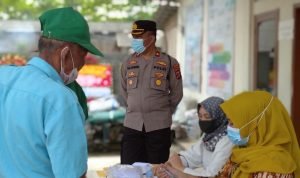 Kapolsek Cikande Pantau Langsung Vaksinasi Massal Gerai Presisi Polri di Desa Nambo Ilir