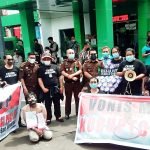 Puluhan Wartawan Crime Journalist Berorasi di Kejari Manado, Tuntut Vonis Mati Para Koruptor