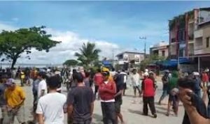 Dua Ormas Saling Bentrok, Polisi dan TNI Amankan Lokasi Kejadian