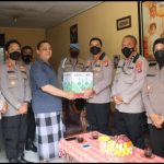 Bentuk Kepedulian Polsek Tigaraksa Polresta Tangerang Besuk Anggota yang Sakit