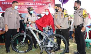 Kapolres Serang Tinjau Gelaran Vaksinasi di Desa Lontar Kecamatan Tirtayasa